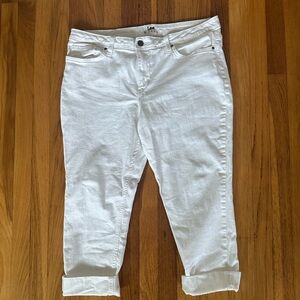 White Cropped Jeans
